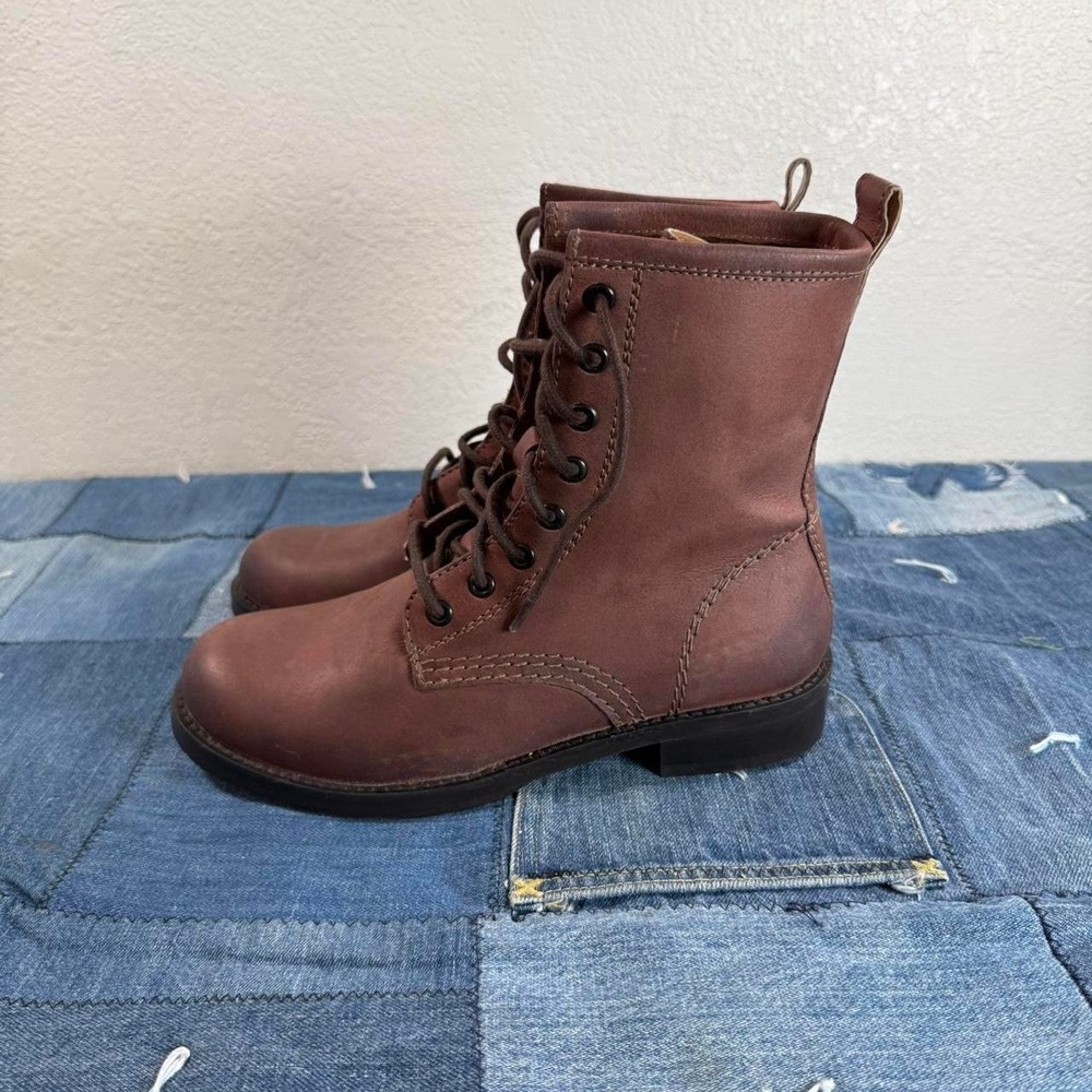 Skechers Brown leather lace up boots